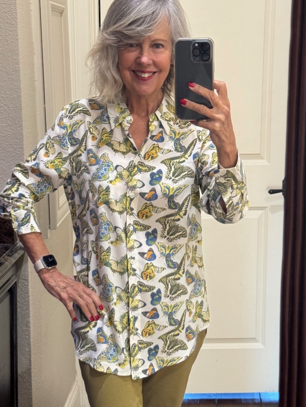 GORGEOUS - Equipment Butterfly Silk Top, size S